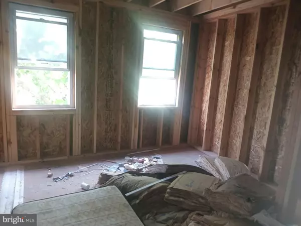 Baltimore, MD 21223,1927 MCHENRY ST