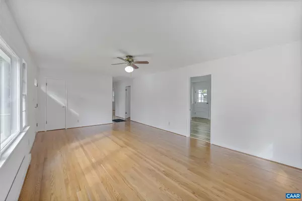 Scottsville, VA 24590,12395 S CONSTITUTION RTE