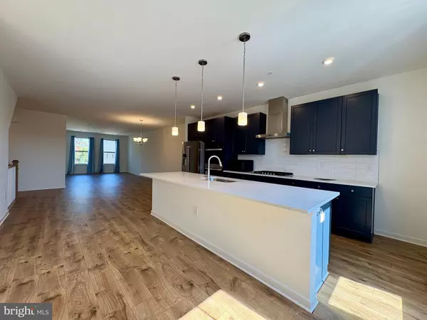 45948 SWALLOW TER, Sterling, VA 20165