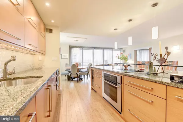 2555 S PENNSYLVANIA AVE NW #806, Washington, DC 20037
