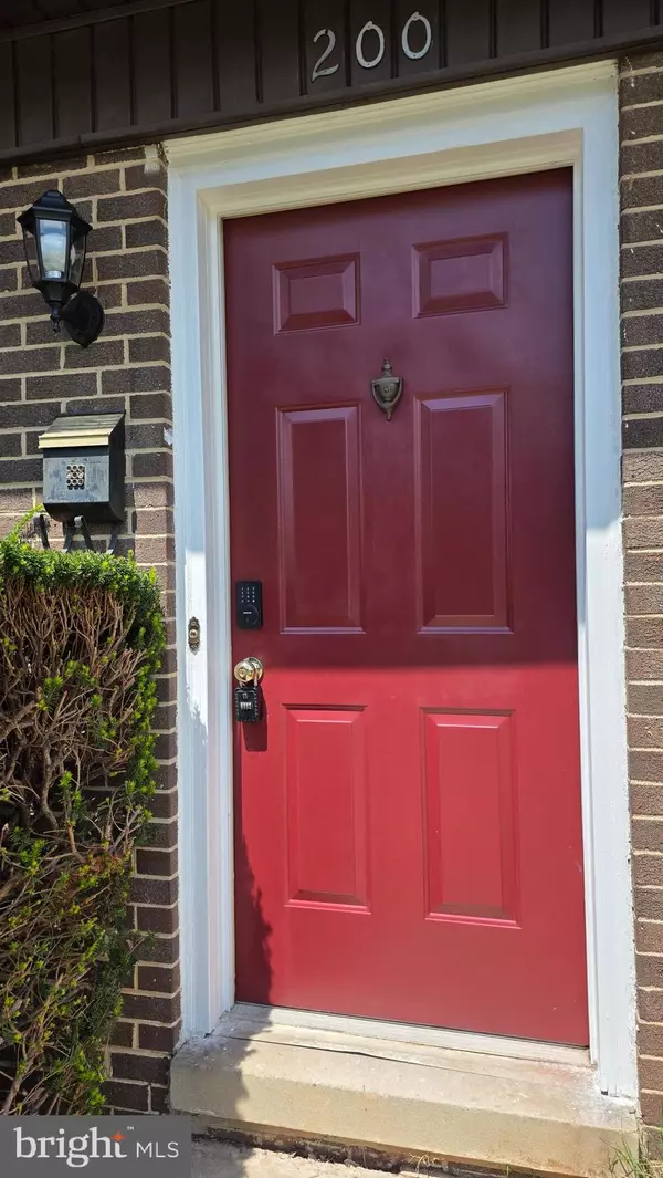Gaithersburg, MD 20878,200 GOLD KETTLE DR