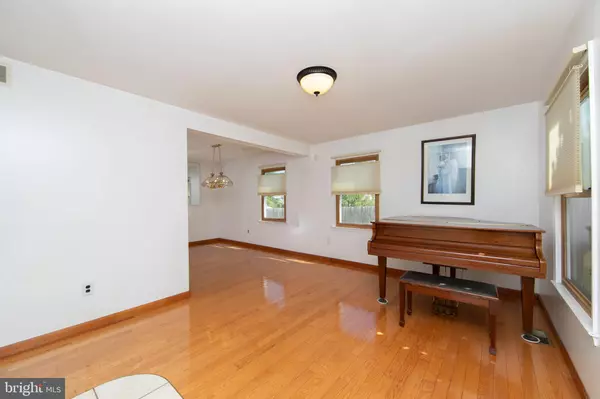 Cherry Hill, NJ 08002,402 STATE ST