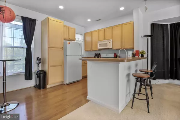 Sterling, VA 20166,23004 FONTWELL SQ