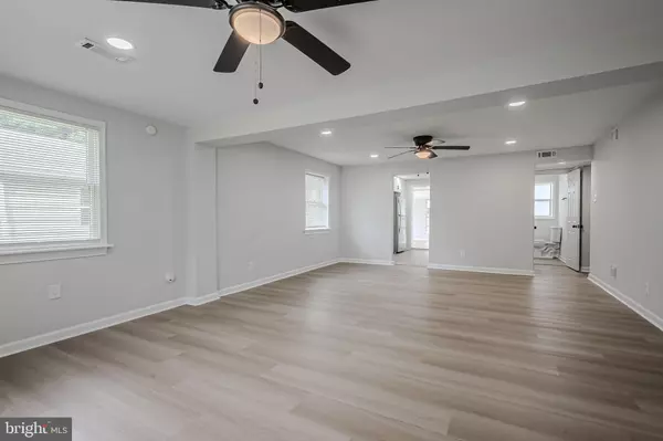 Wilmington, DE 19804,402 MAPLE AVE