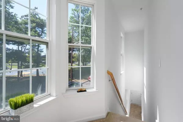 Trenton, NJ 08611,21-B IRON WORKS WAY