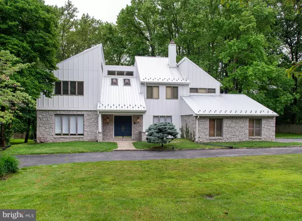 880 ROSCOMMON RD, Bryn Mawr, PA 19010