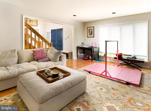 Bryn Mawr, PA 19010,880 ROSCOMMON RD