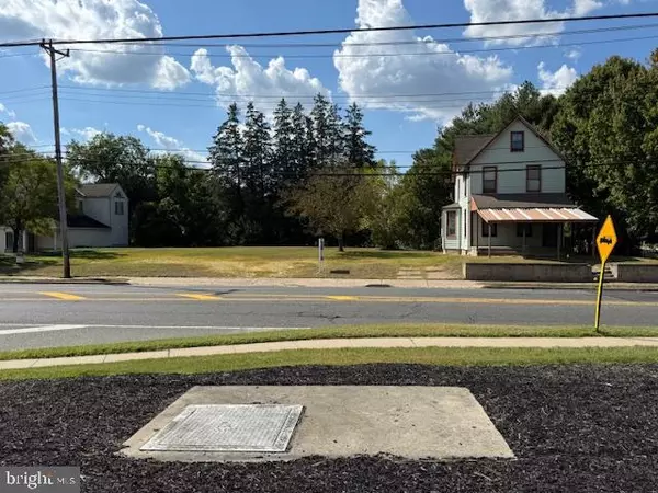 Stratford, NJ 08084,211 E LAUREL RD