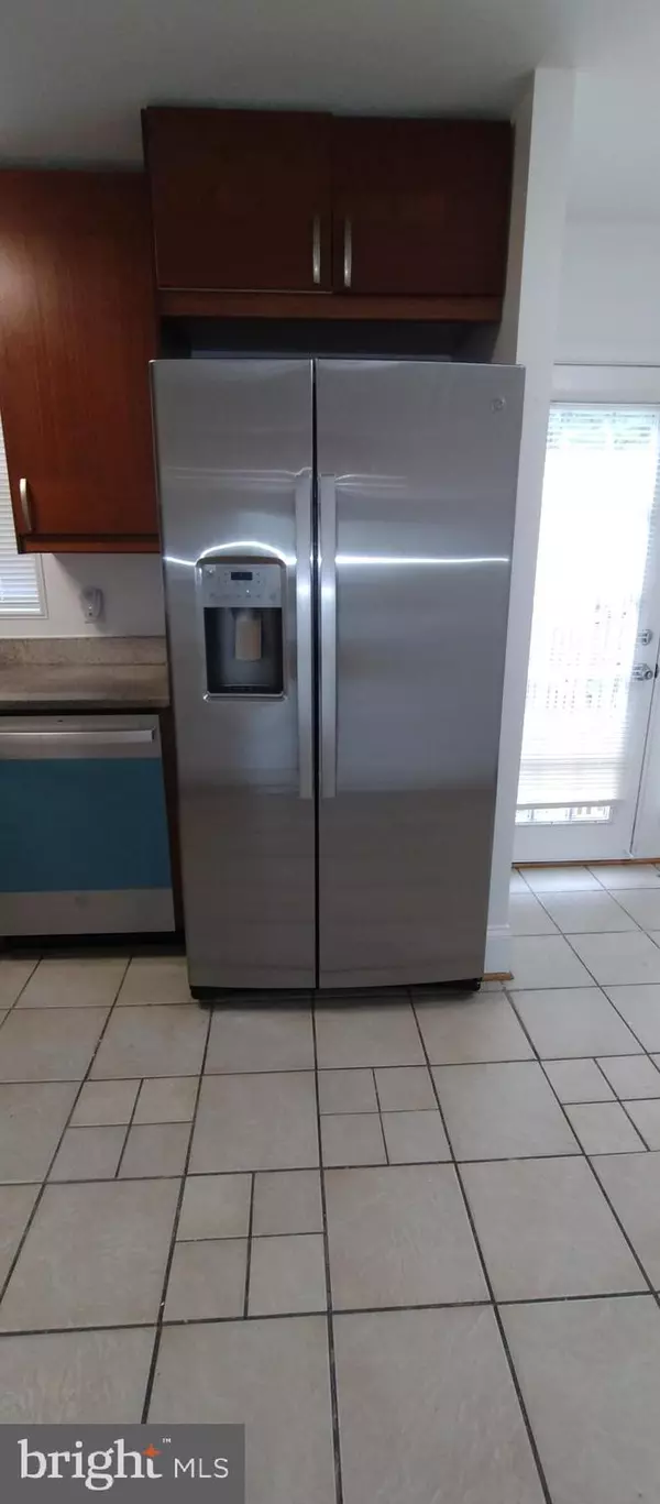 Capitol Heights, MD 20743,4716 ROLLINGDALE WAY