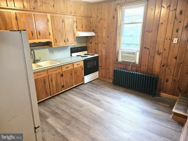 Burnham, PA 17009,532 E FREEDOM AVE