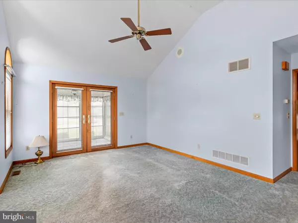 Ocean View, DE 19970,128 HOLLYWOOD DR