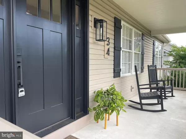 34 CLOVER RIDGE DR, Mickleton, NJ 08056