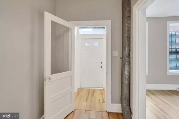 York, PA 17401,238 W PHILADELPHIA ST