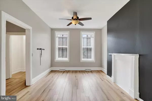 York, PA 17401,238 W PHILADELPHIA ST