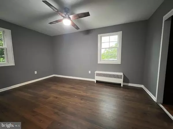 Washington, DC 20020,2321 ALTAMONT PL SE #102