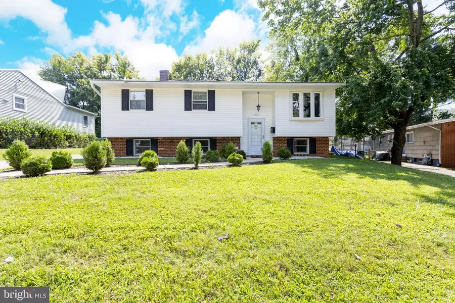 3313 CLARAN RD, Baltimore, MD 21215