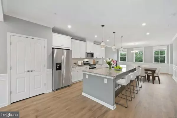 Ellicott City, MD 21043,4615B CROSSING COURT