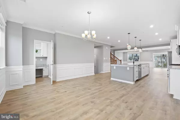 Ellicott City, MD 21043,4615B CROSSING COURT