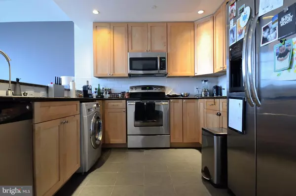 Philadelphia, PA 19102,111 S 15TH ST #2206