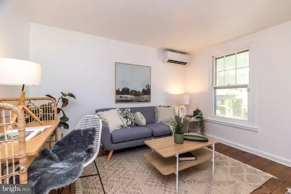 Philadelphia, PA 19144,634 W NAOMI ST
