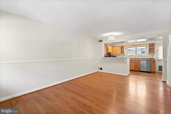 Falls Church, VA 22046,138 S VIRGINIA AVE #28