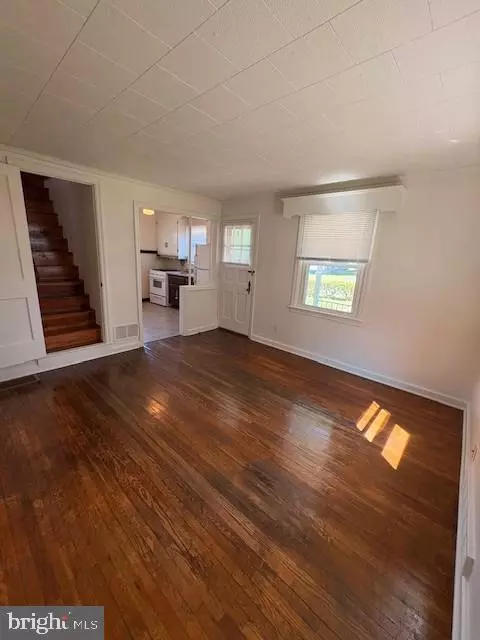York, PA 17406,102 EASTLAND AVE