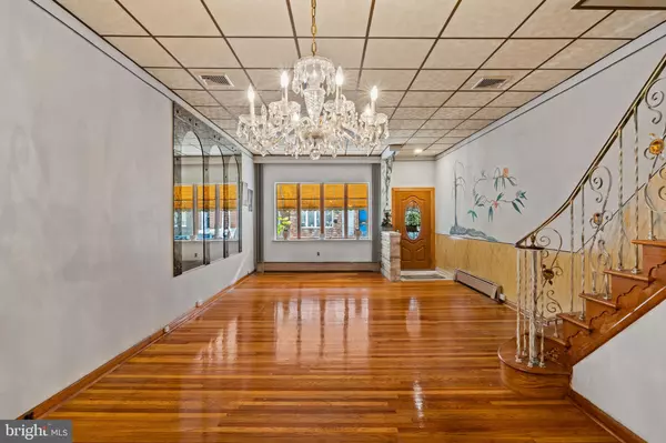 Philadelphia, PA 19148,2320 S 10TH ST