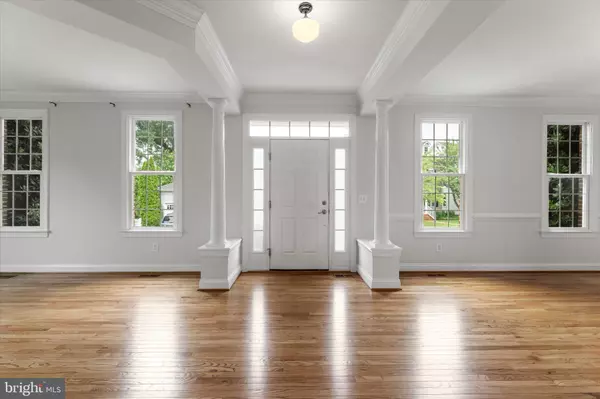 Purcellville, VA 20132,116 DESALES DR