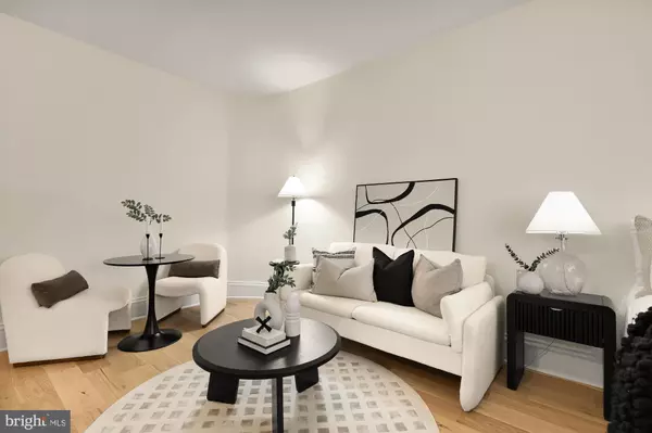 Washington, DC 20009,1840 MINTWOOD PL NW #102