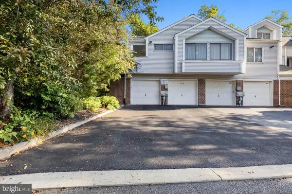 401 MADELINE CT #121, Newark, DE 19711