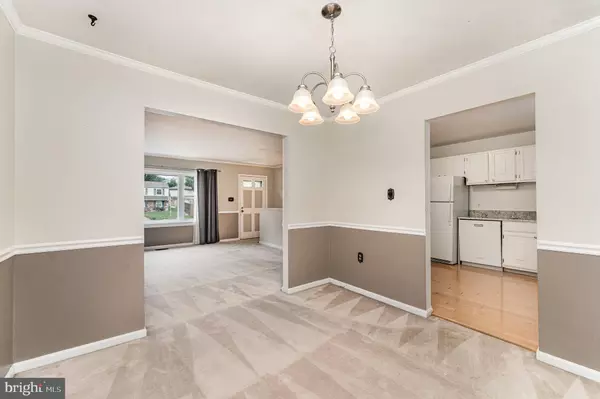 Woodbridge, VA 22193,4904 LOMBARD LN