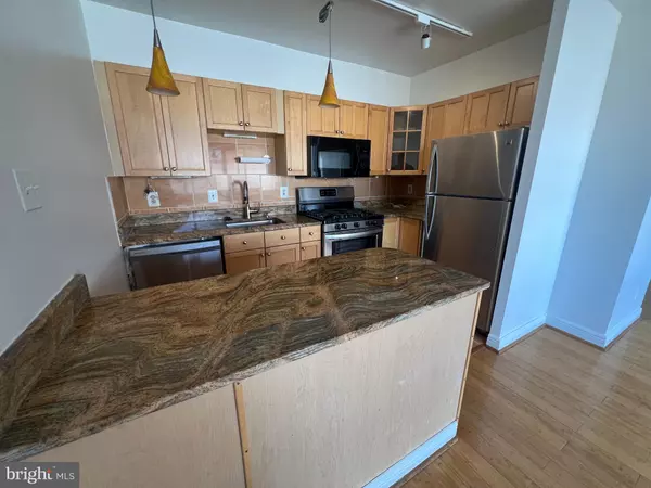 Washington, DC 20005,1245 13TH ST NW #811