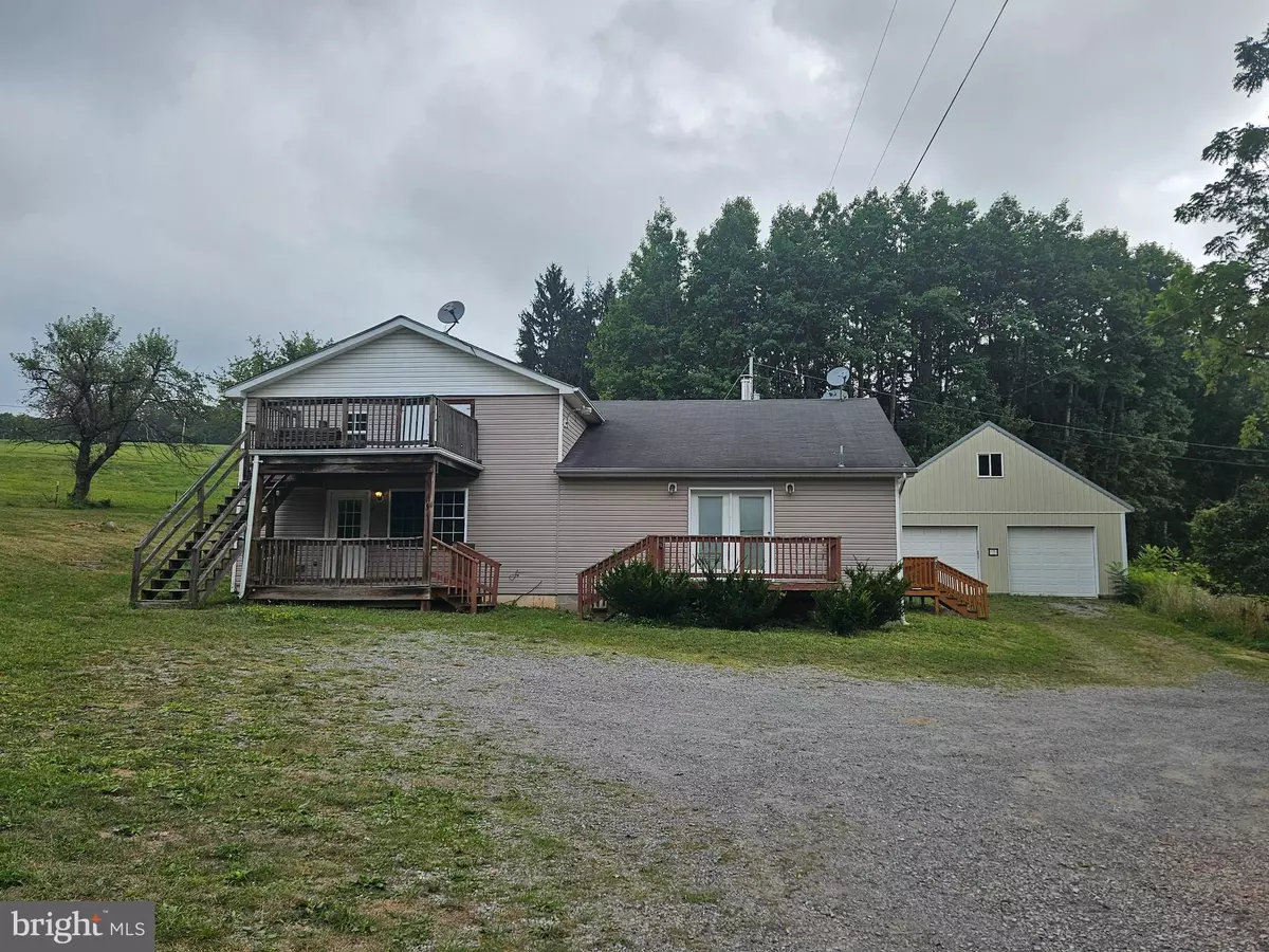 Tyrone, PA 16686,123 GRACE LN