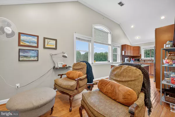 Gaithersburg, MD 20882,8724 HAWKINS CREAMERY RD