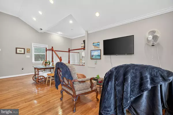 Gaithersburg, MD 20882,8724 HAWKINS CREAMERY RD