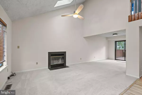 Severna Park, MD 21146,526 WEST DR