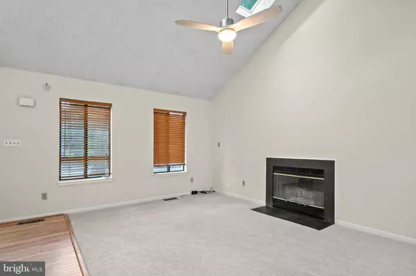 Severna Park, MD 21146,526 WEST DR