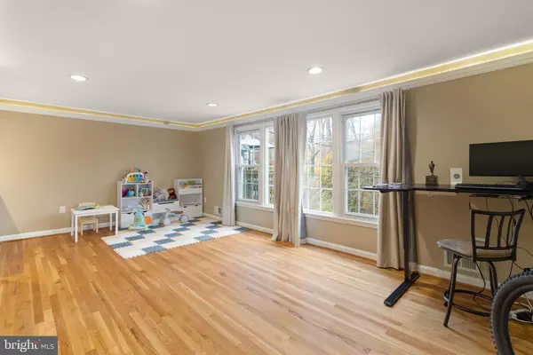 Woodbridge, VA 22191,1315 MEAD TER