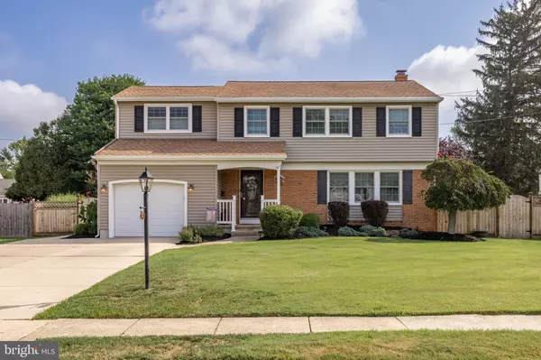 112 CHAMPLAIN RD, Marlton, NJ 08053