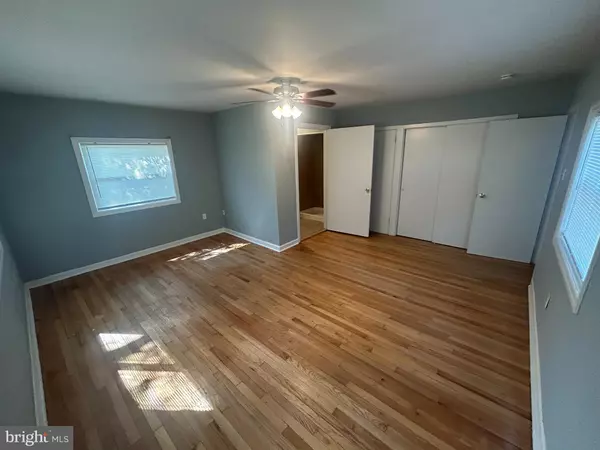 Palmyra, NJ 08065,316 VAN SANT DR