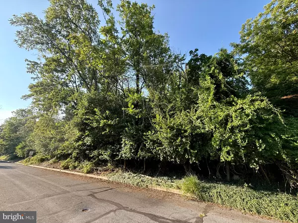 Reading, PA 19606,3415 STONER AVE