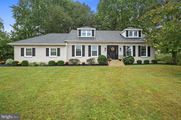 Hockessin, DE 19707,202 CLOVER DR