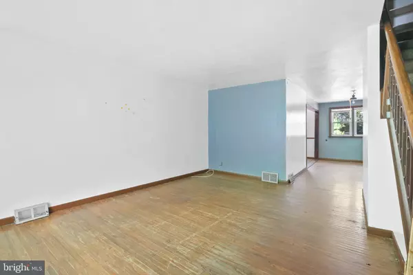 Philadelphia, PA 19142,6734 HARLEY ST