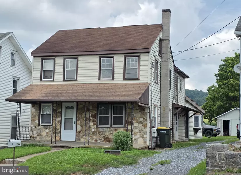 754 W ROUTE 897, Reinholds, PA 17569