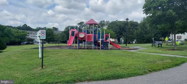 Severn, MD 21144,8089 BROOKSTONE CT