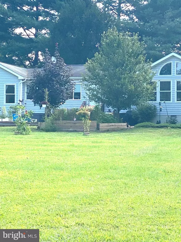 13267 BERLIN TPKE TPKE, Lovettsville, VA 20180