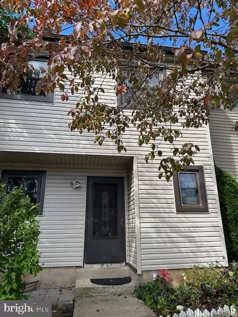 151 KNOX CT, Holland, PA 18966