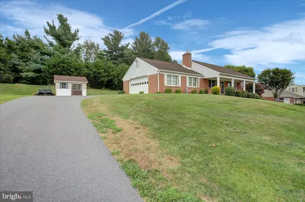 Chambersburg, PA 17202,349 BRIAR LN