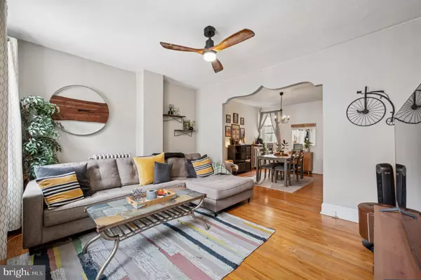 Philadelphia, PA 19127,142 DAVIS ST