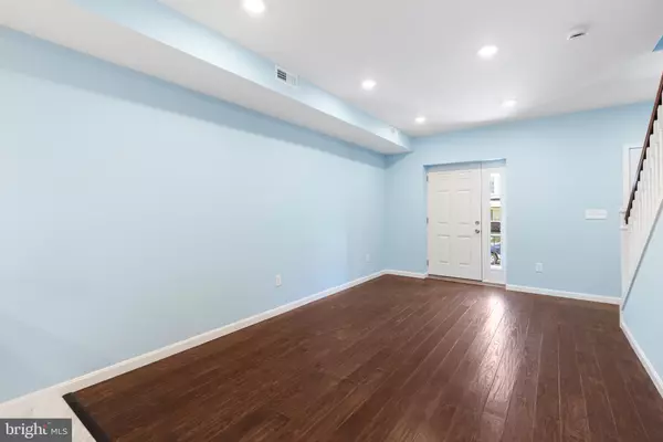 Baltimore, MD 21218,1015 BONAPARTE AVE